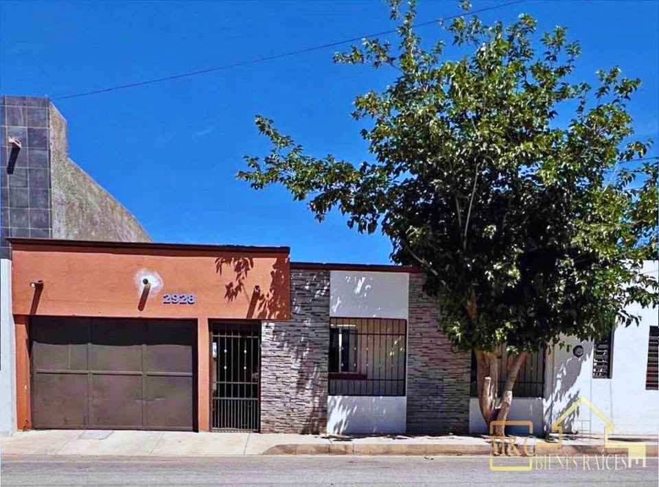 CASA EN VALLE DORADO AL SUR