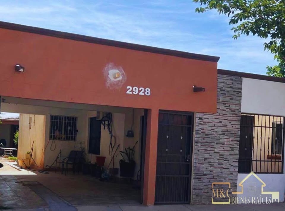 CASA EN VALLE DORADO AL SUR