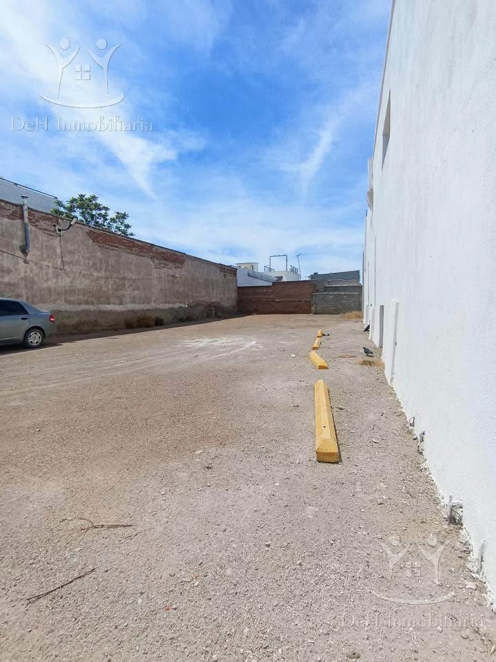 TERRENO CERCA DE LA AVENIDA UNIVERSIDAD