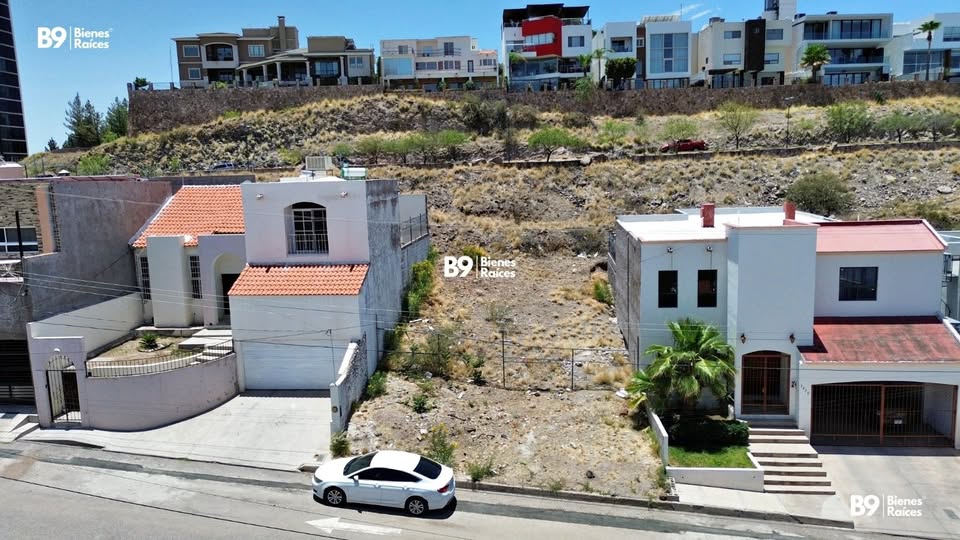 🔥 TERRENO EN BARRANCAS | CERCA DEL PERIFÉRICO DE LA JUVENTUD