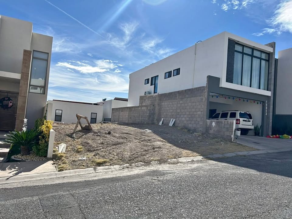 TERRENO EN RESIDENCIAL EN ALBATERRA III