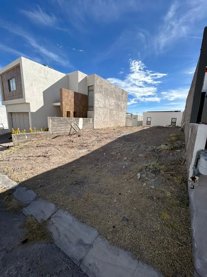 TERRENO EN RESIDENCIAL EN ALBATERRA III