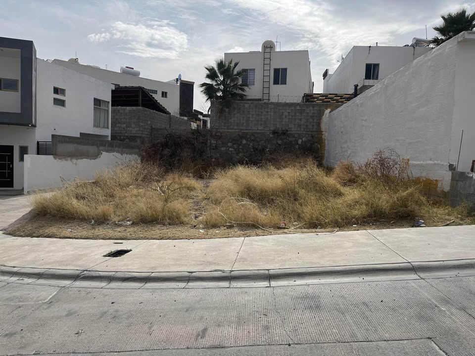 TERRENO EN SANTA CLARA