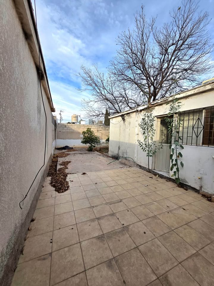 CASA VENDIDA CERCA DE AV. GLANDORF