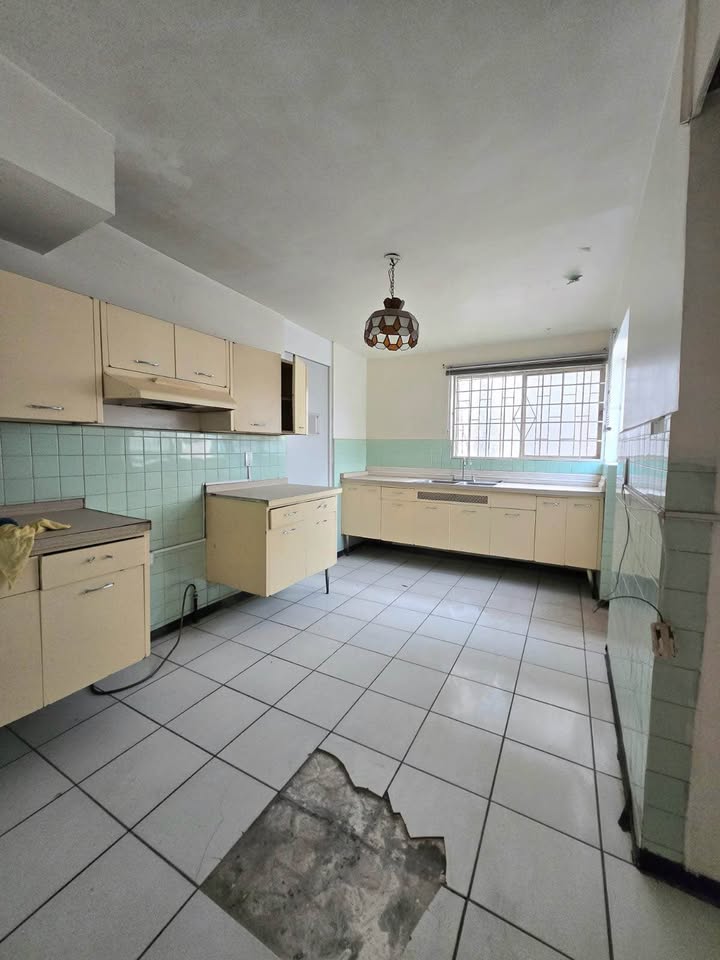 CASA VENDIDA CERCA DE AV. GLANDORF