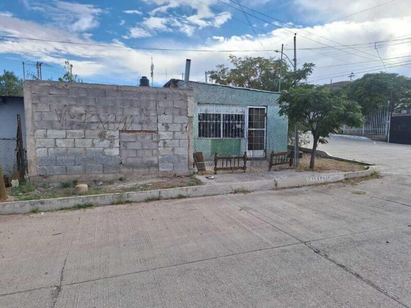 TERRENO AL SUR EN COL. 17 DE JUNIO
