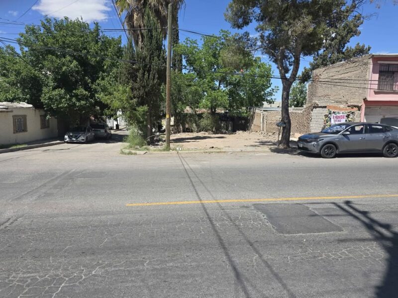 TERRENO COMERCIAL EN CALLE 46 ESQUINA