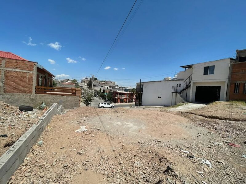 DOS TERRENOS EN COLONIA LA JOYA